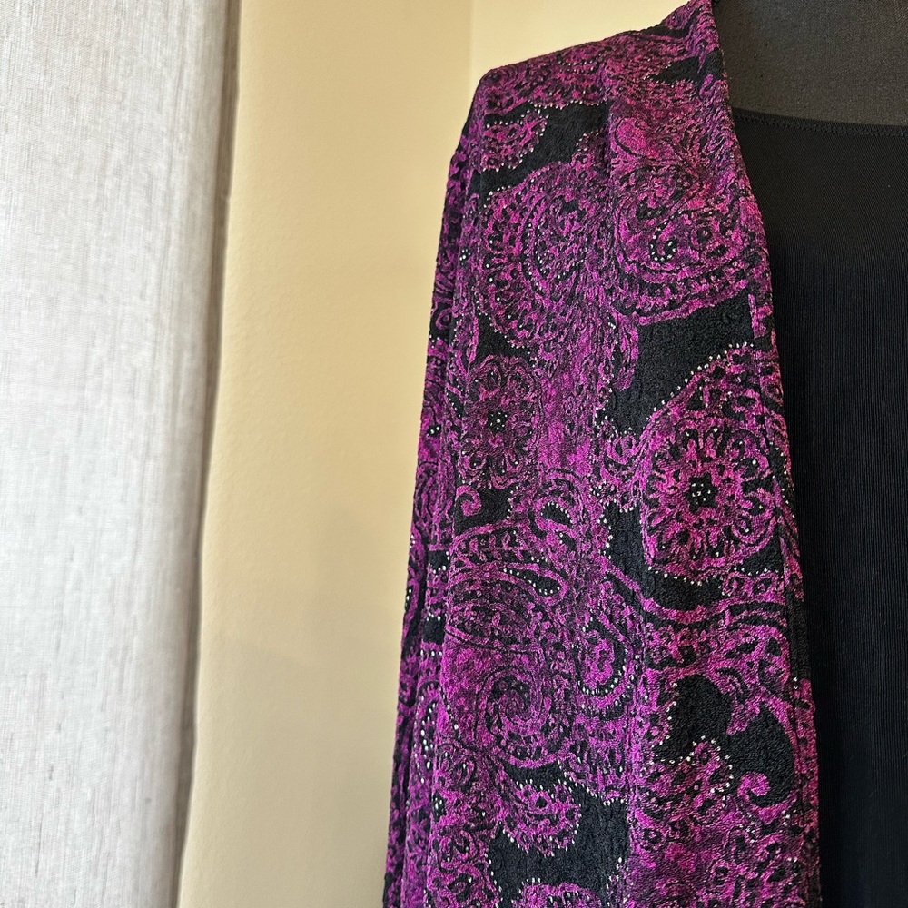 Women’s purple and black blouse - Picture 2 of 8